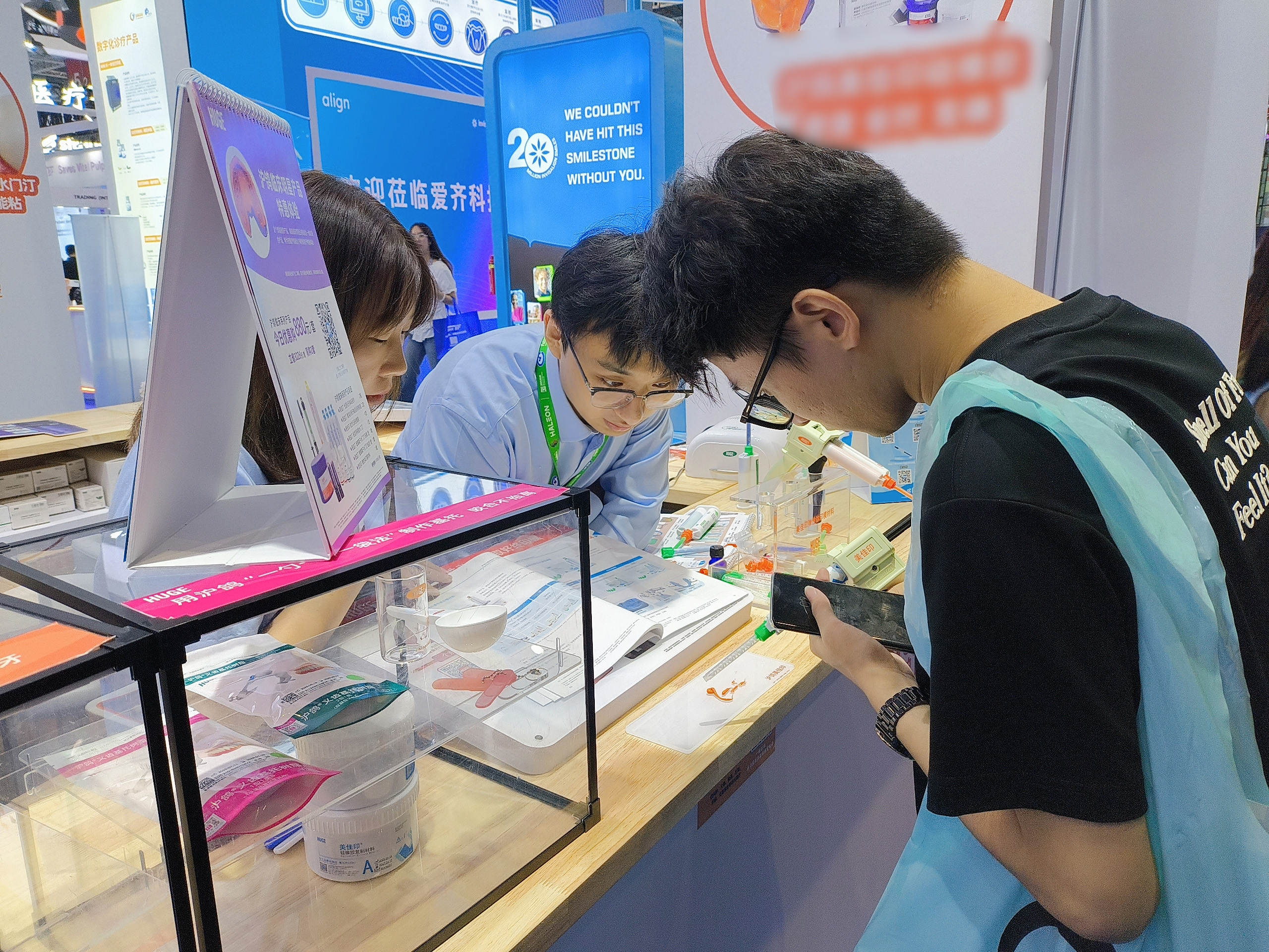 025上海世界口腔医学大会（FDI），沪鸽口腔圆满收官！"