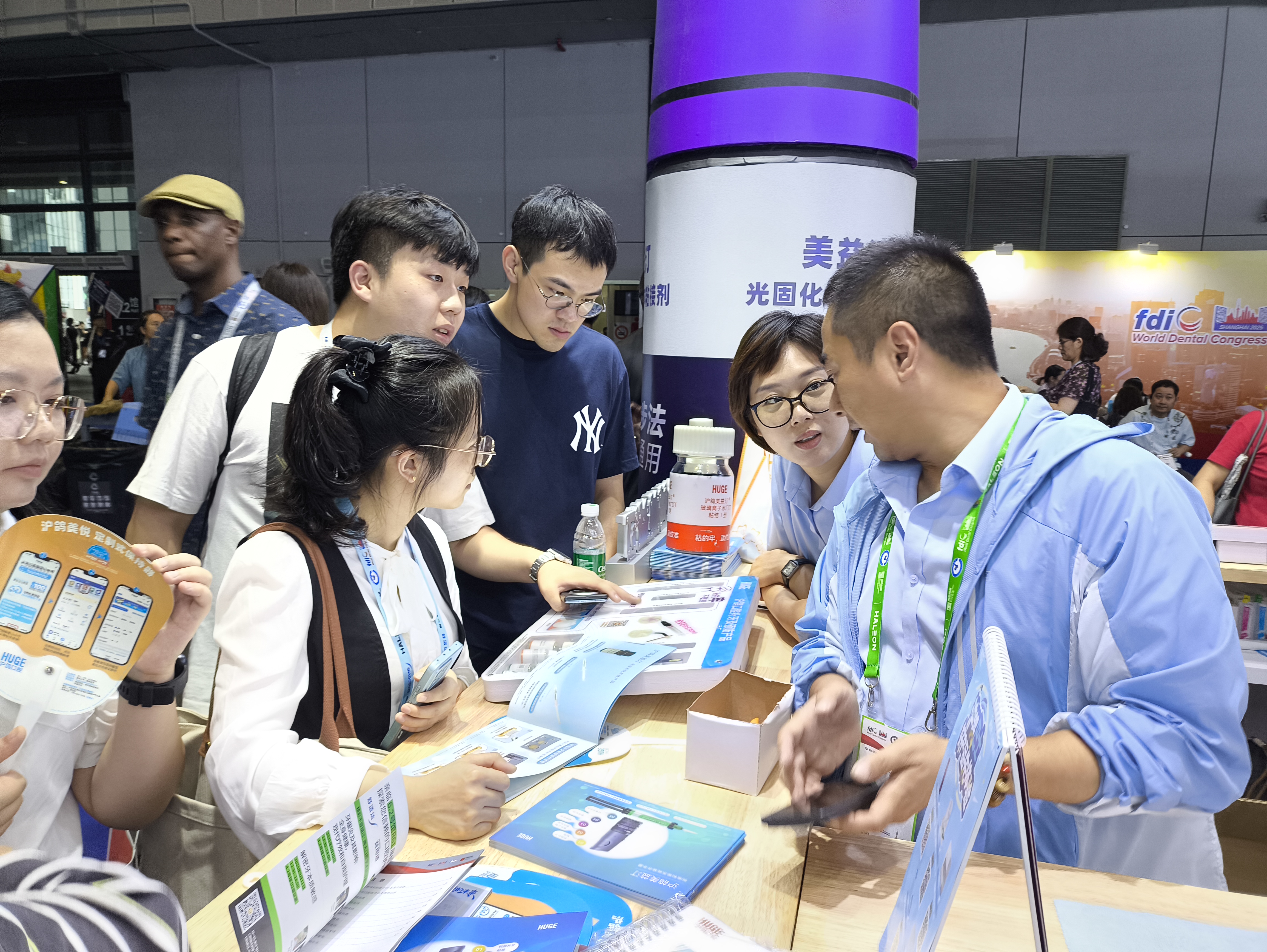 025上海世界口腔医学大会（FDI），沪鸽口腔圆满收官！"